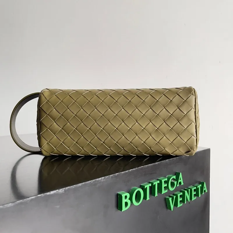 All categories 💚 Authentic bags 💚 BV 2025 new BV toiletry bag